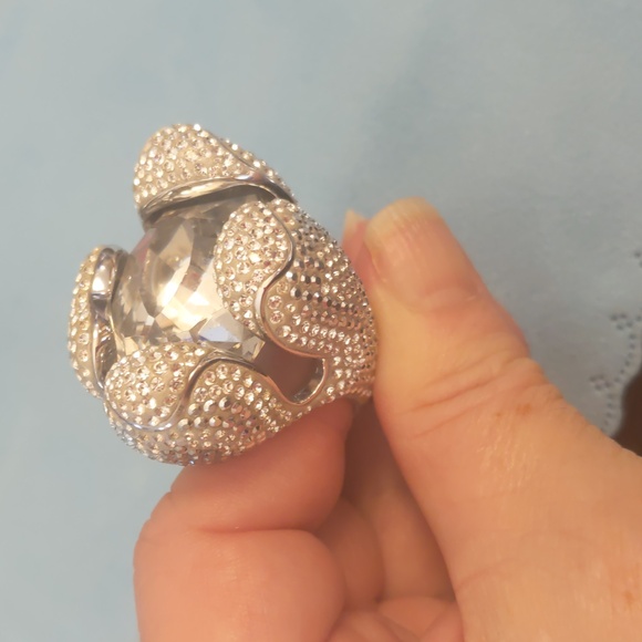 Swarovski Large Silver Flower Ring - Picture 12 of 15